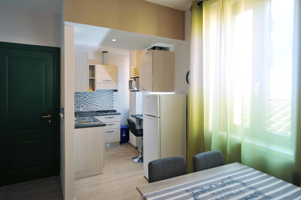 Appartement Casabb à Toscolano Maderno Extérieur photo