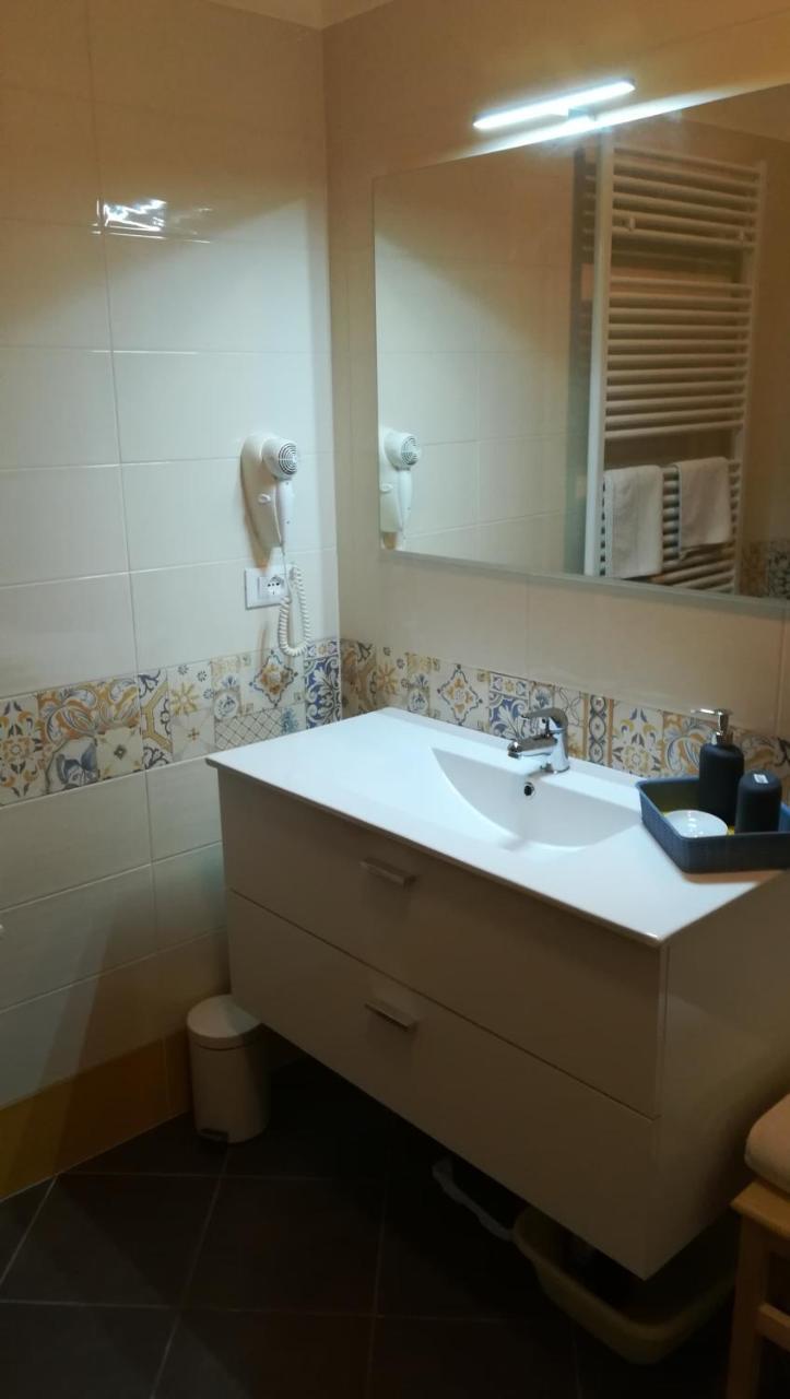 Appartement Casabb à Toscolano Maderno Extérieur photo